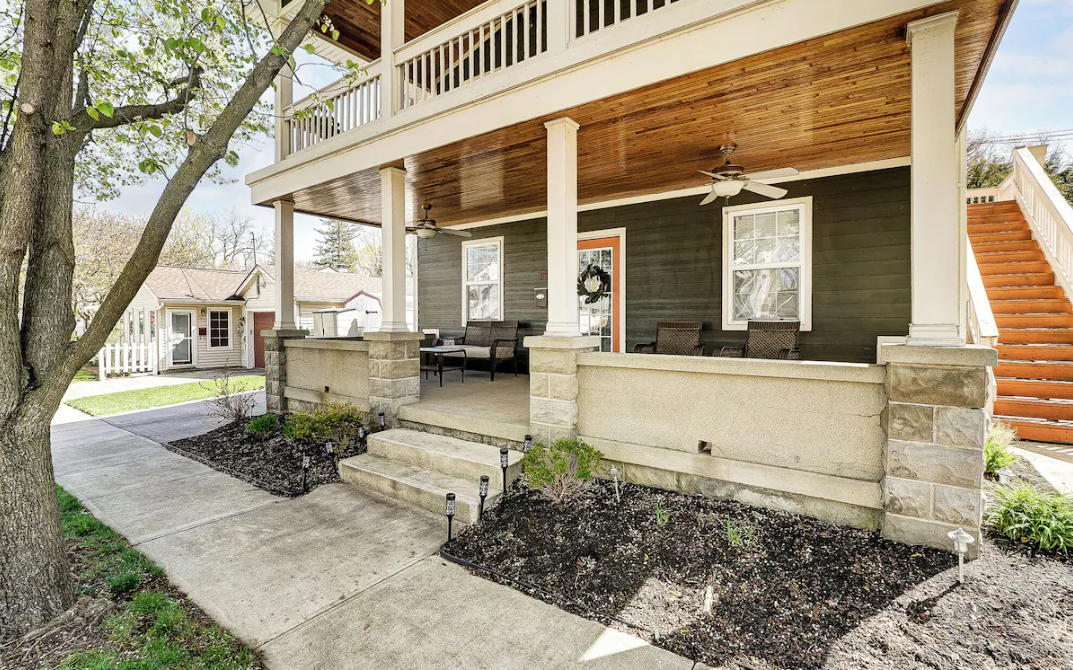 2BR/1BA Apartment Rental in Downtown Tipp City 2BR/1BA Apartment Rental in Downtown Tipp City