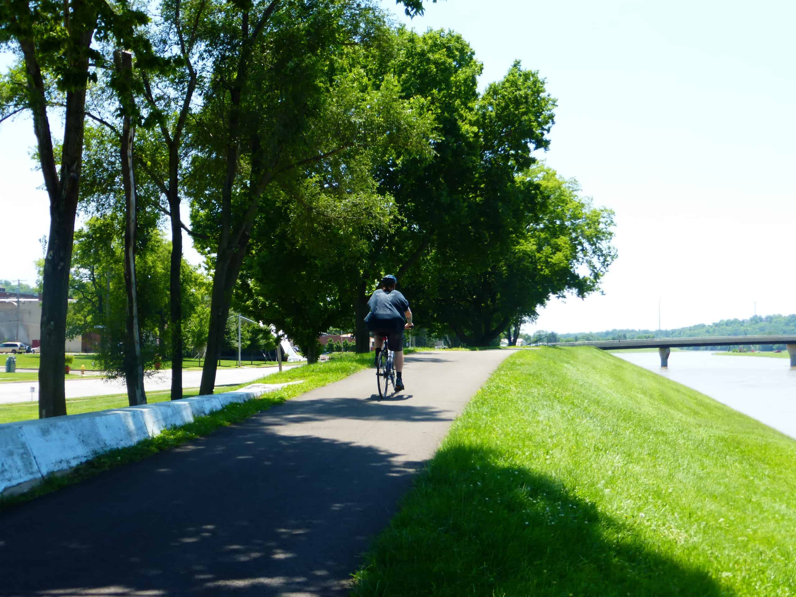 Trail Access at Taylorsville MetroPark