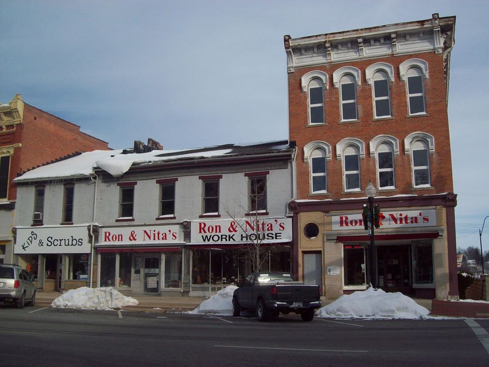 Ron & Nita's